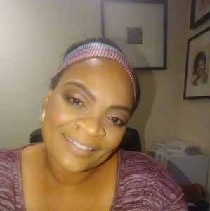 Meet your Posher, Tiawana